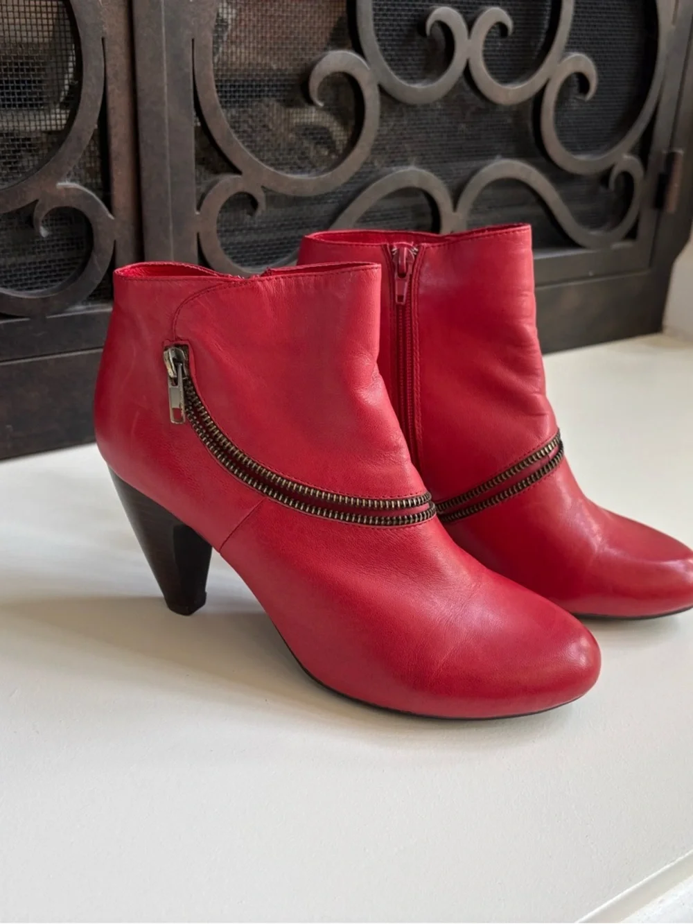 Miz Mooz Flirt Leather Zip Detail Booties 8.5